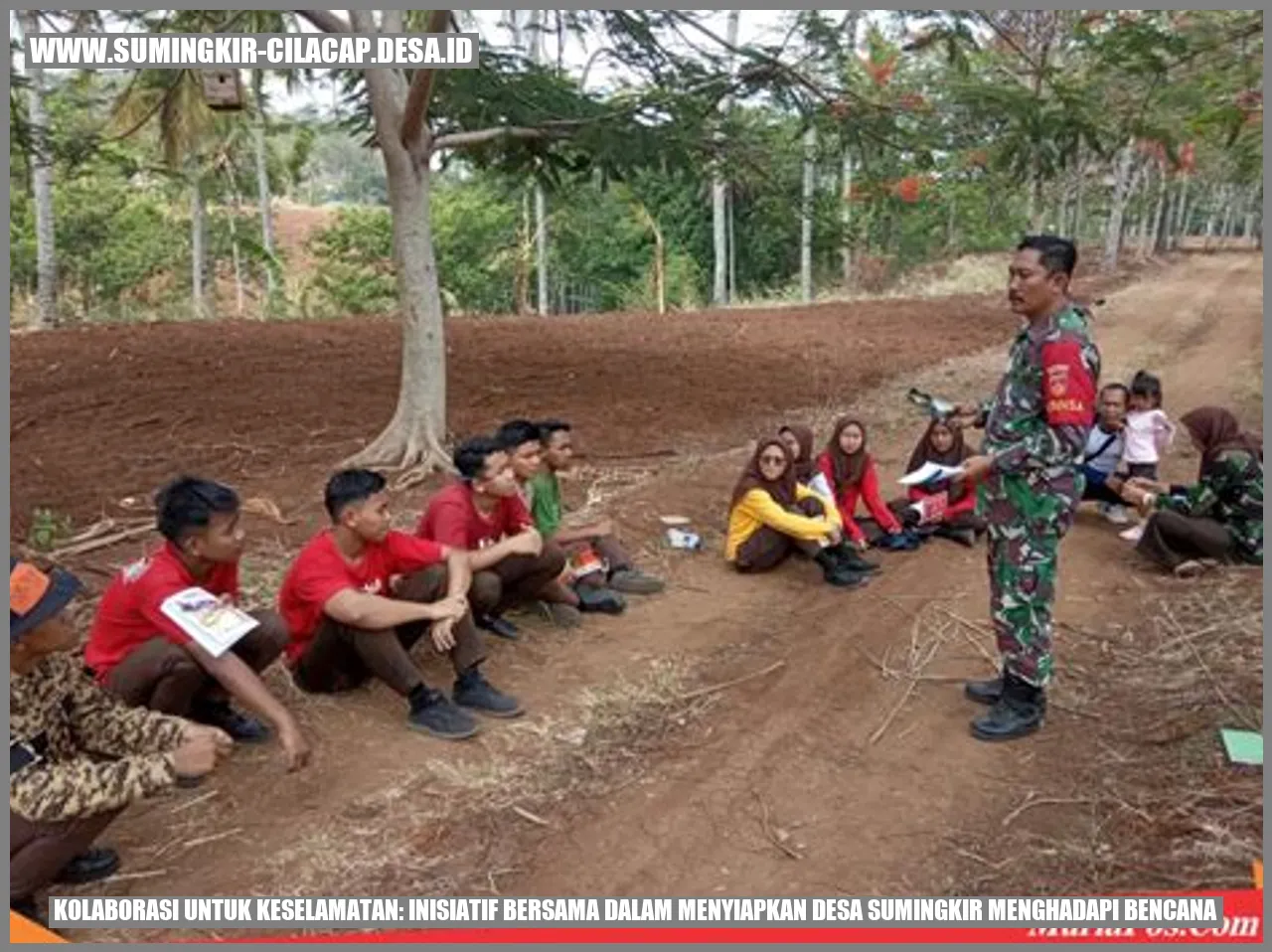 Kolaborasi untuk Keselamatan: Inisiatif Bersama dalam Menyiapkan Desa Sumingkir Menghadapi Bencana