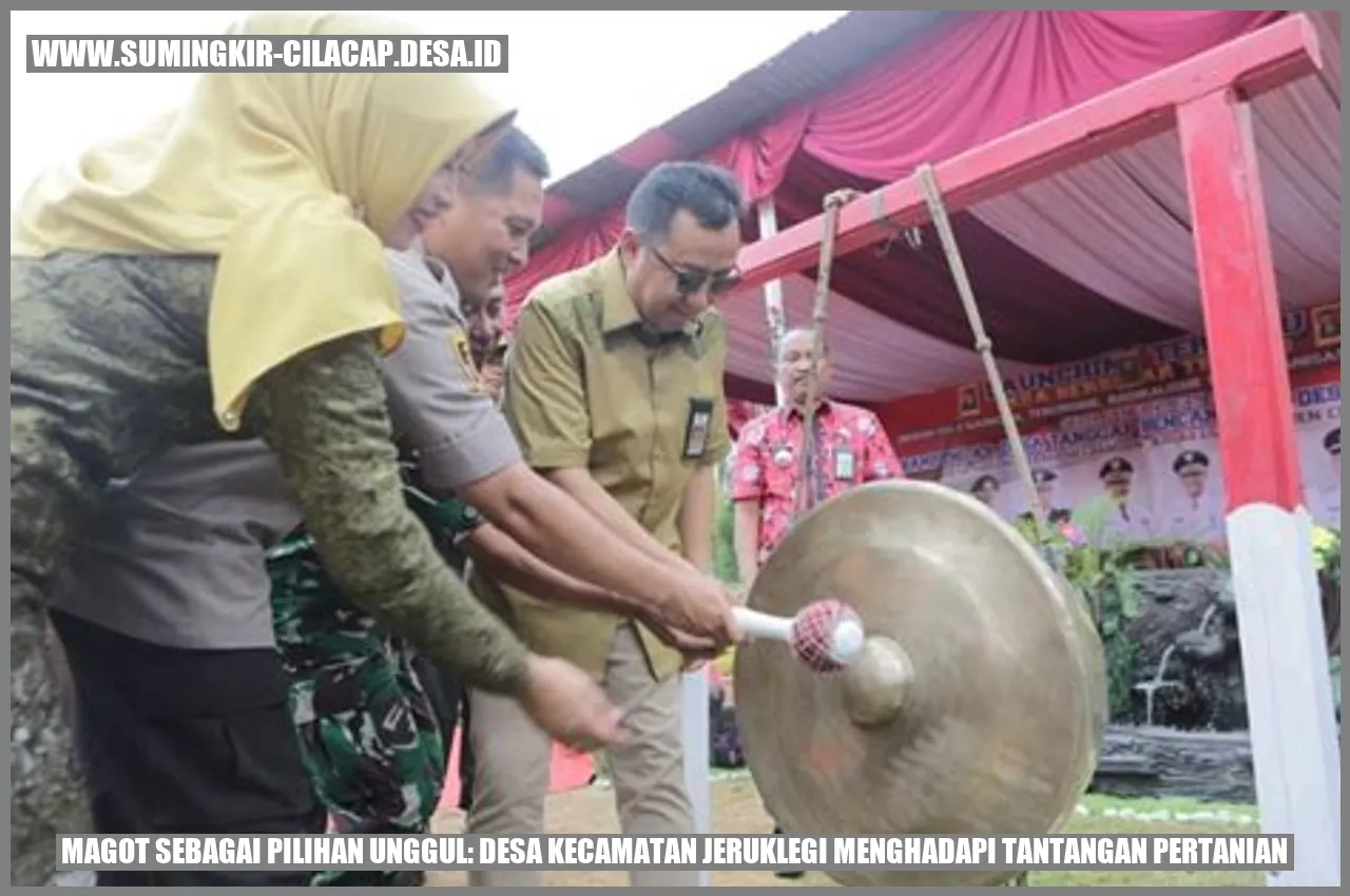 Magot Sebagai Pilihan Unggul: Desa Kecamatan Jeruklegi Menghadapi Tantangan Pertanian