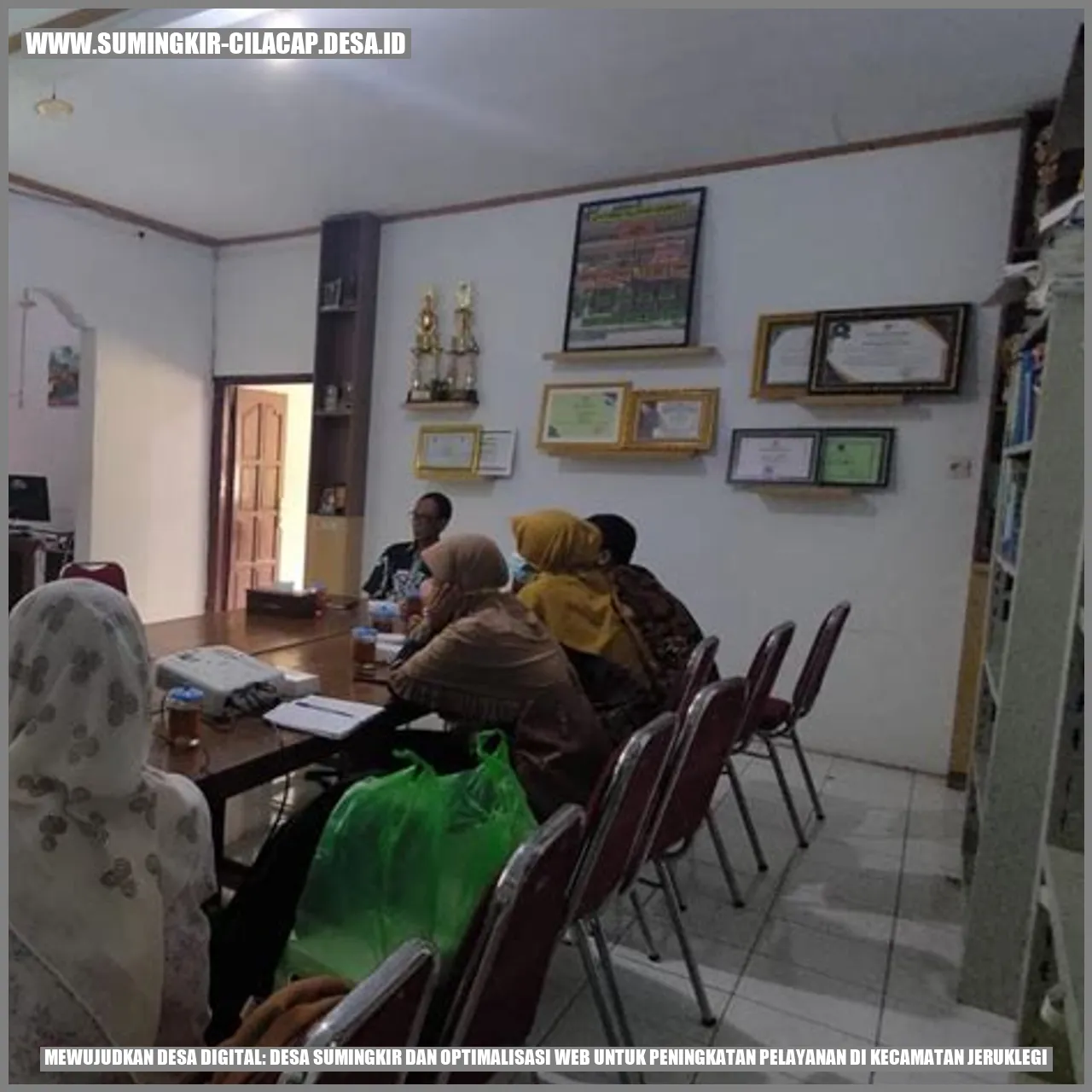 Mewujudkan Desa Digital: Desa Sumingkir dan Optimalisasi Web untuk Peningkatan Pelayanan di Kecamatan Jeruklegi